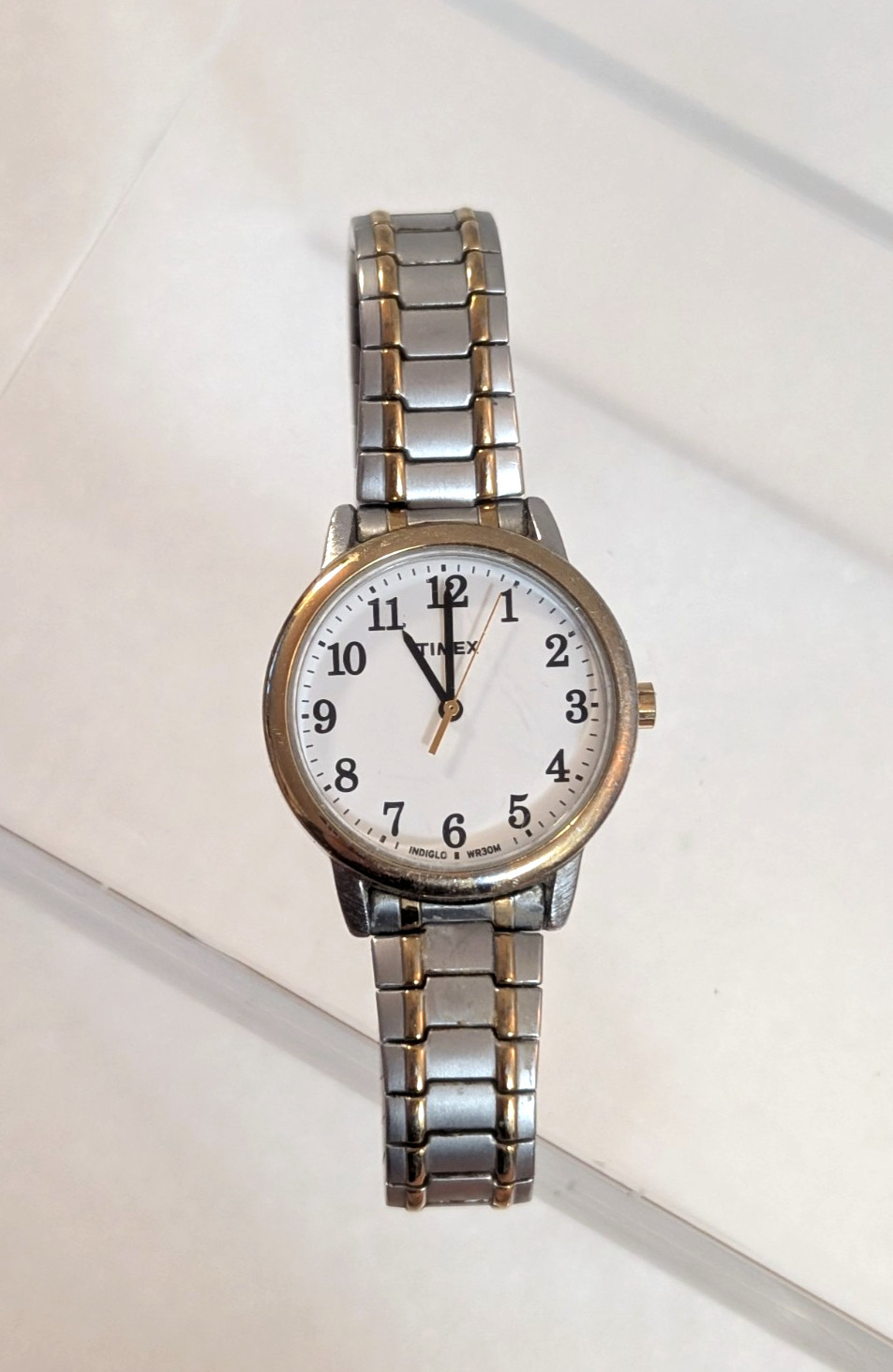 TIMEX Womens Easy Reader Silver Gold Tone Stainless Steel Stretch Watch TW2P7870