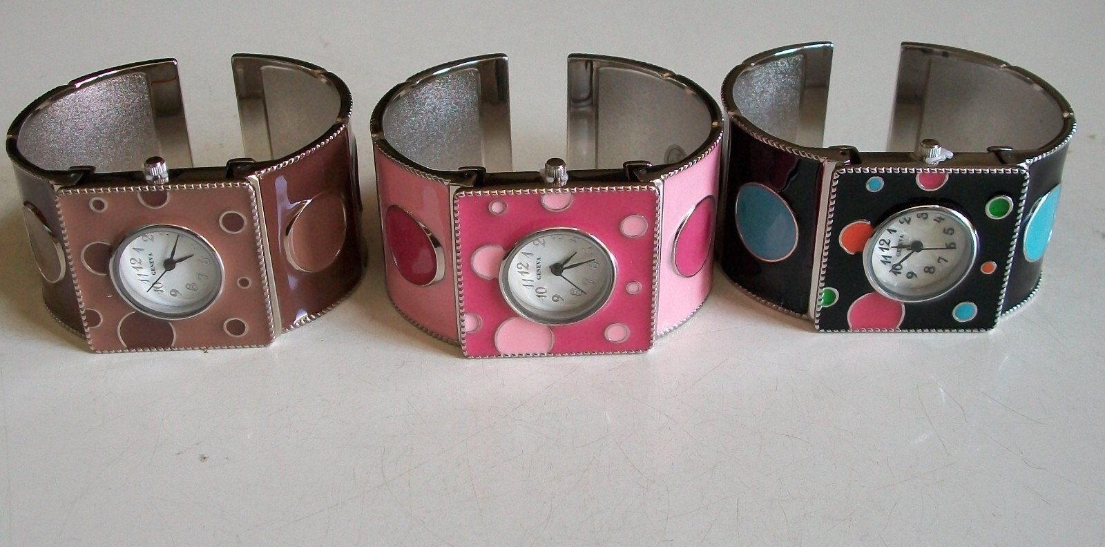 Women’s number dial multicolor and pink & green bangle cuff fashion casual Watch