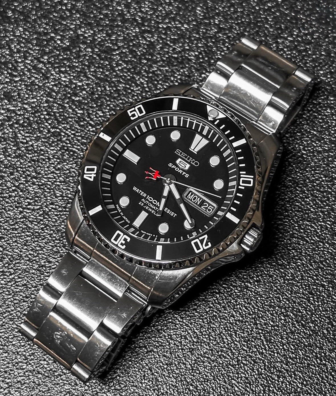 Seiko 5 Sports Men’s Black Watch – SNZF17 “Sea Urchin”