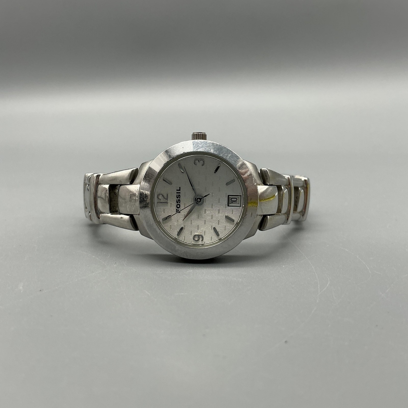 Fossil F2 Womens Watch 23mm Silver Dial Stainless Date ES-1006 New Battery 6″
