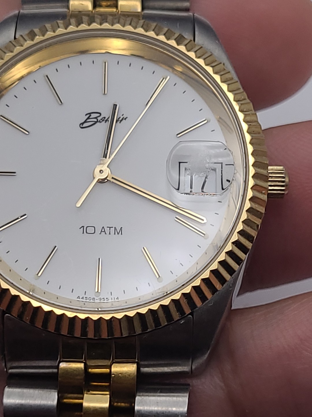 BELAIR Mens Analog Quartz Watch Fluted Bezel White Dial New Battery Working