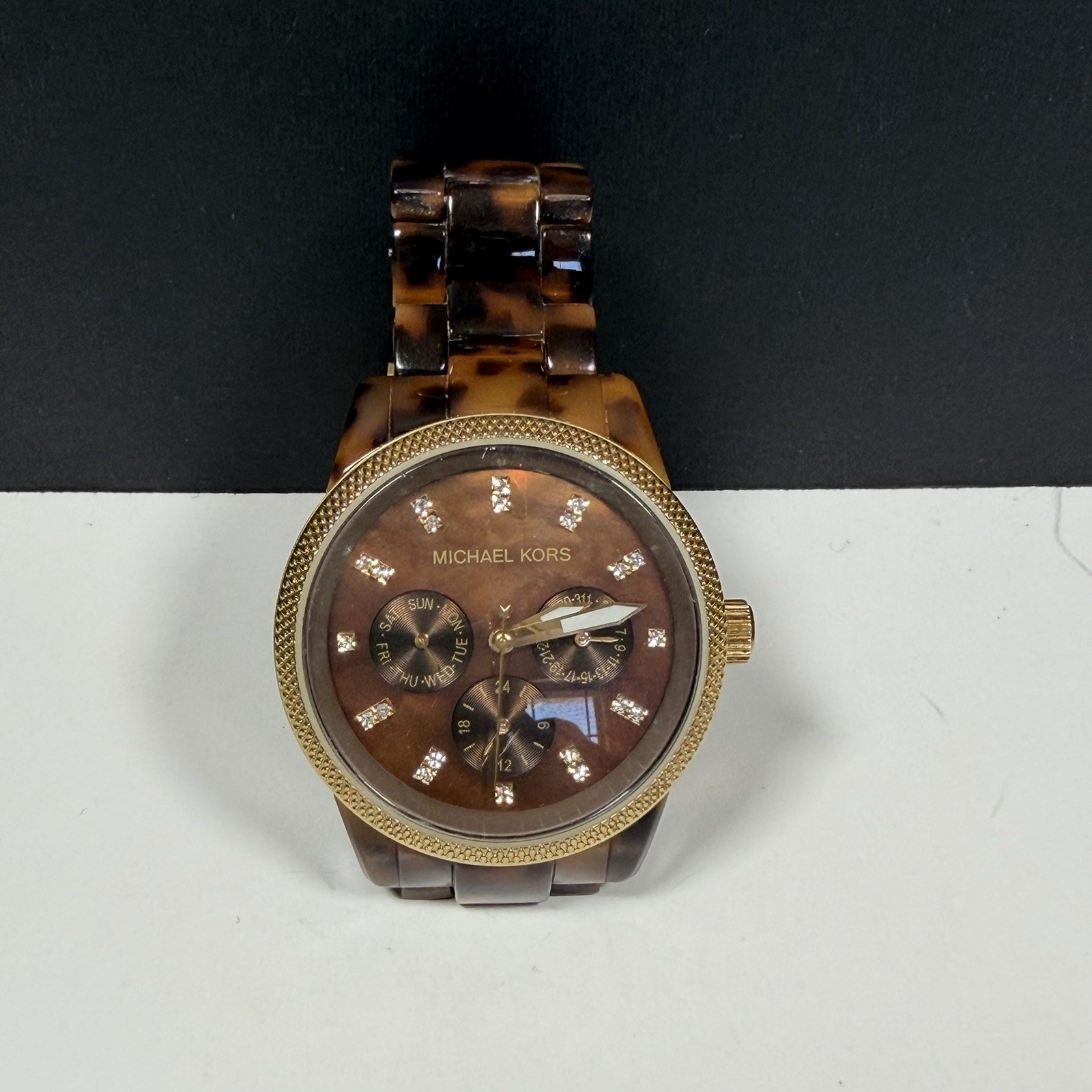 Michael Kors Jet Set MK-5038 Watch Womens 37mm Brown Tortoise Needs Battery