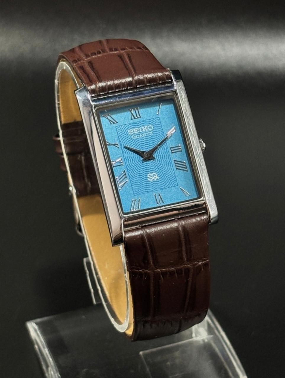 Vintage Seiko Slim Tank Quartz Men’s Wrist Watch With Free DDP Shipping