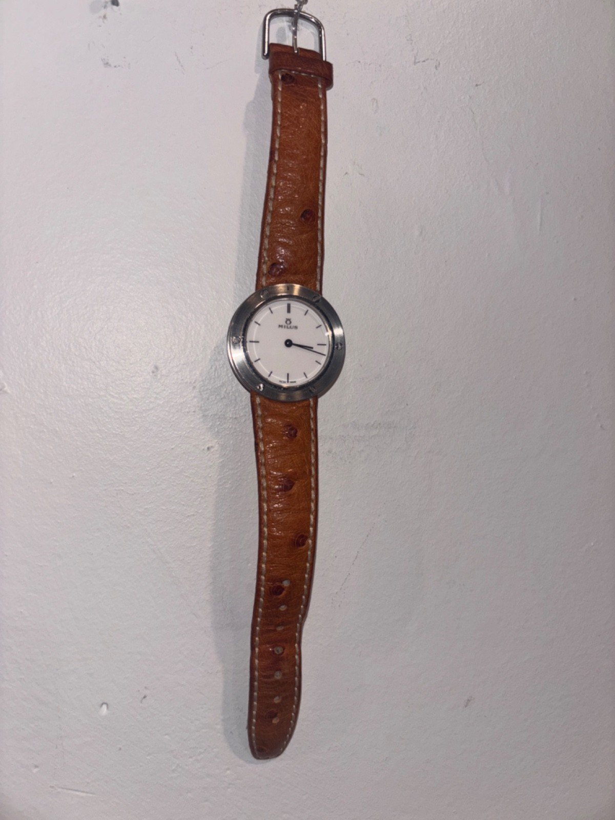 Milus Vintage Stainless Steel Screws Bezel Mens Quartz Watch