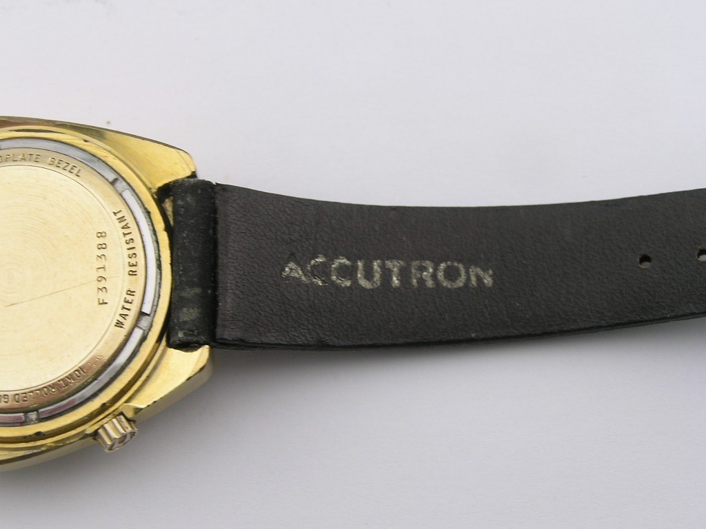 Vintage Bulova Accutron Coffin Case Watch 1973 Gold Color w/ Band Working