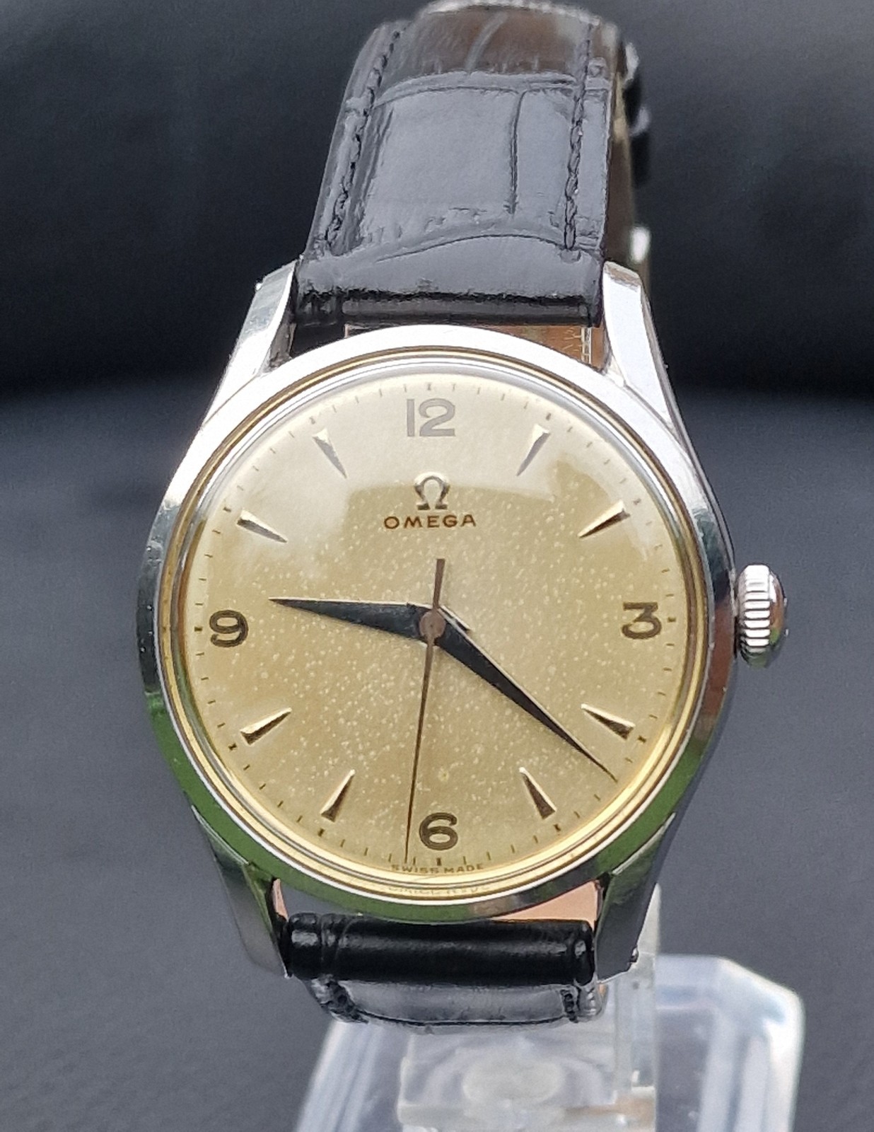 OMEGA GENTS MANUAL,REF 2640-1, 35MM,CAL 283,SCREW BACK CASE.