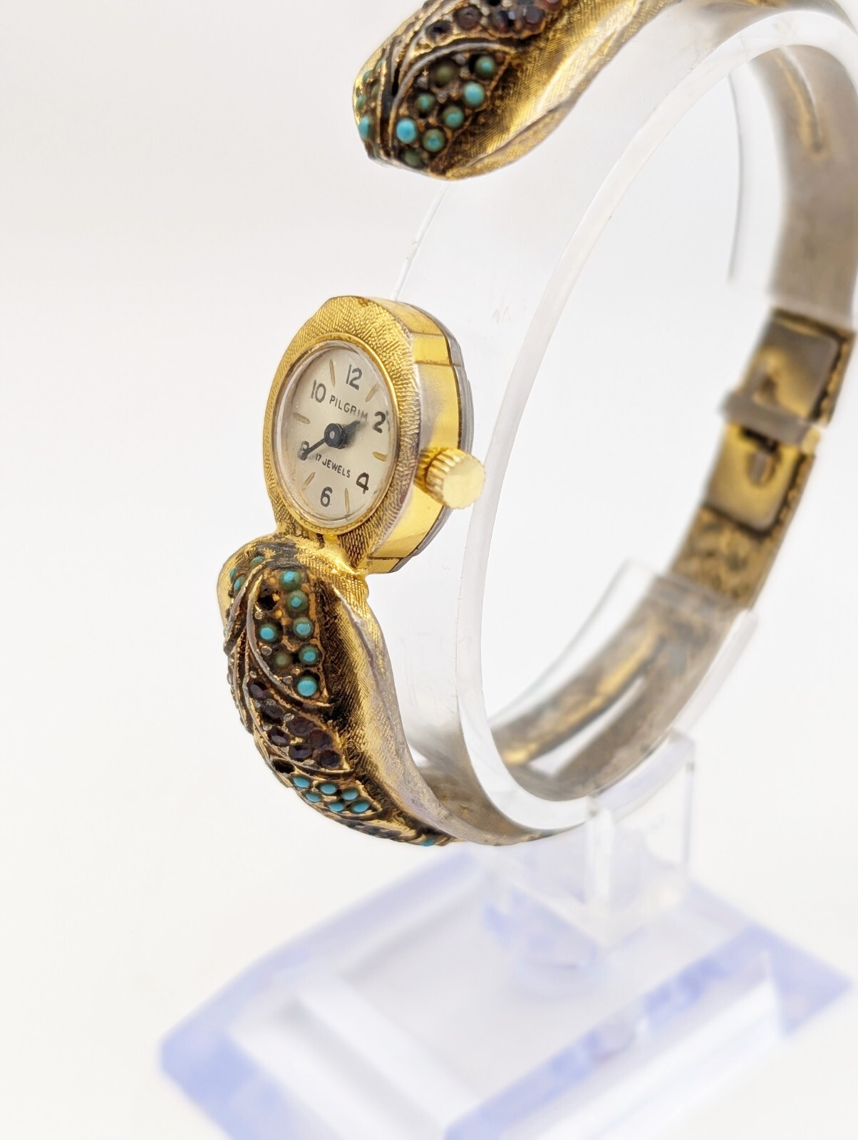 Vintage Pilgrim Hidden Dial Womens Watch Gold Tone 17 Jewels Hinged Keeps Time