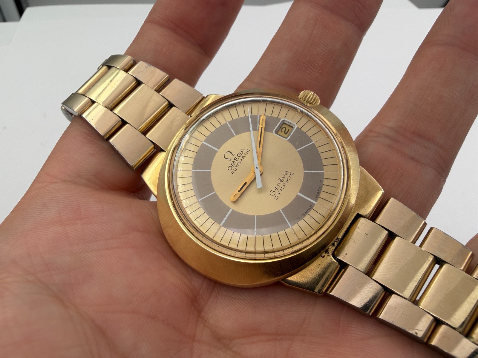 Vintage OMEGA Genève Dynamic 135.033 Gold Plated Cal Ω 565 Automatic – 41 mm