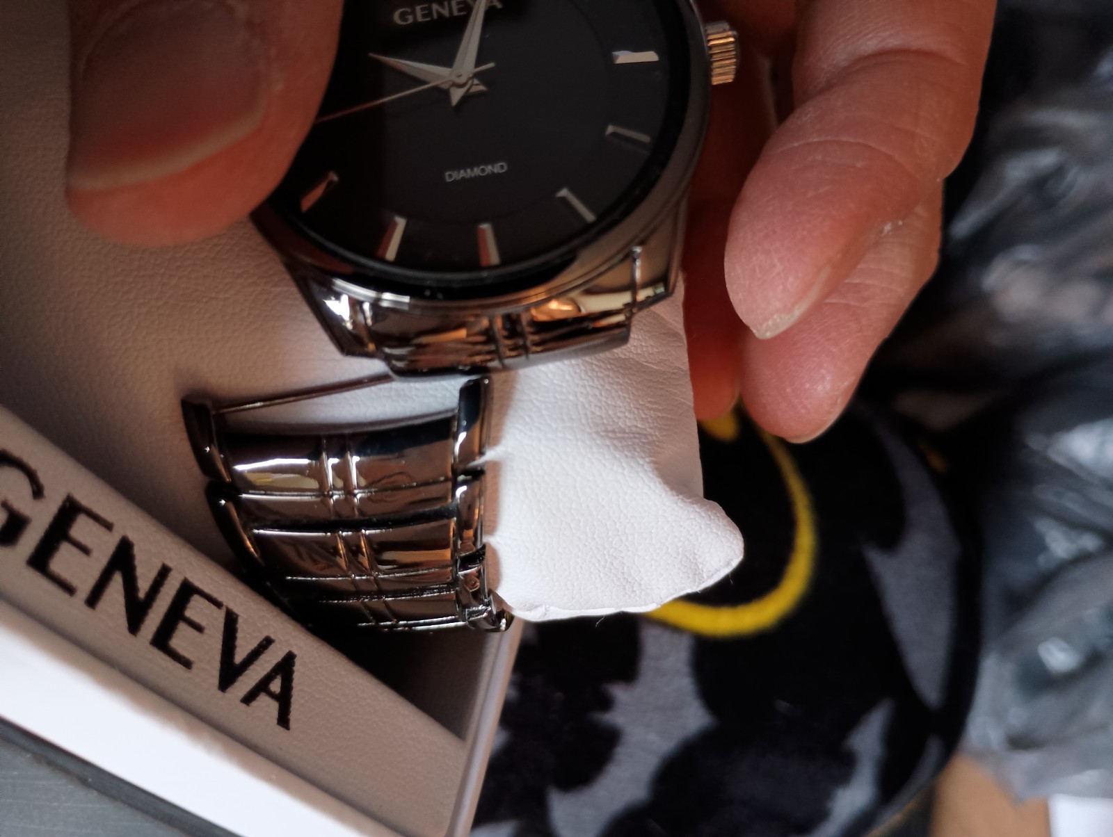 Geneva Men’s Diamond LOOSE band See Pictures- Black dial and Black Band- New!