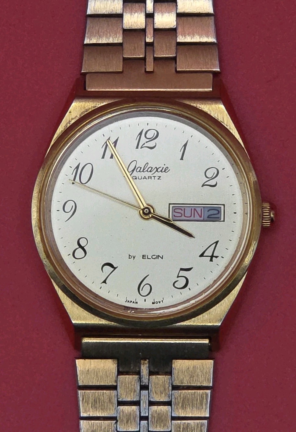 Galaxie by Elgin 32mm Gold Tone Day Date Japan Quartz Watch UD016WA New Battery