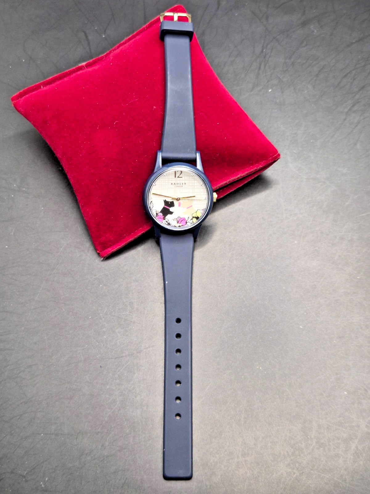 RADLEY LONDON Ladies Navy Blue Silicone/Rubber Strap Watch-VGC & Working