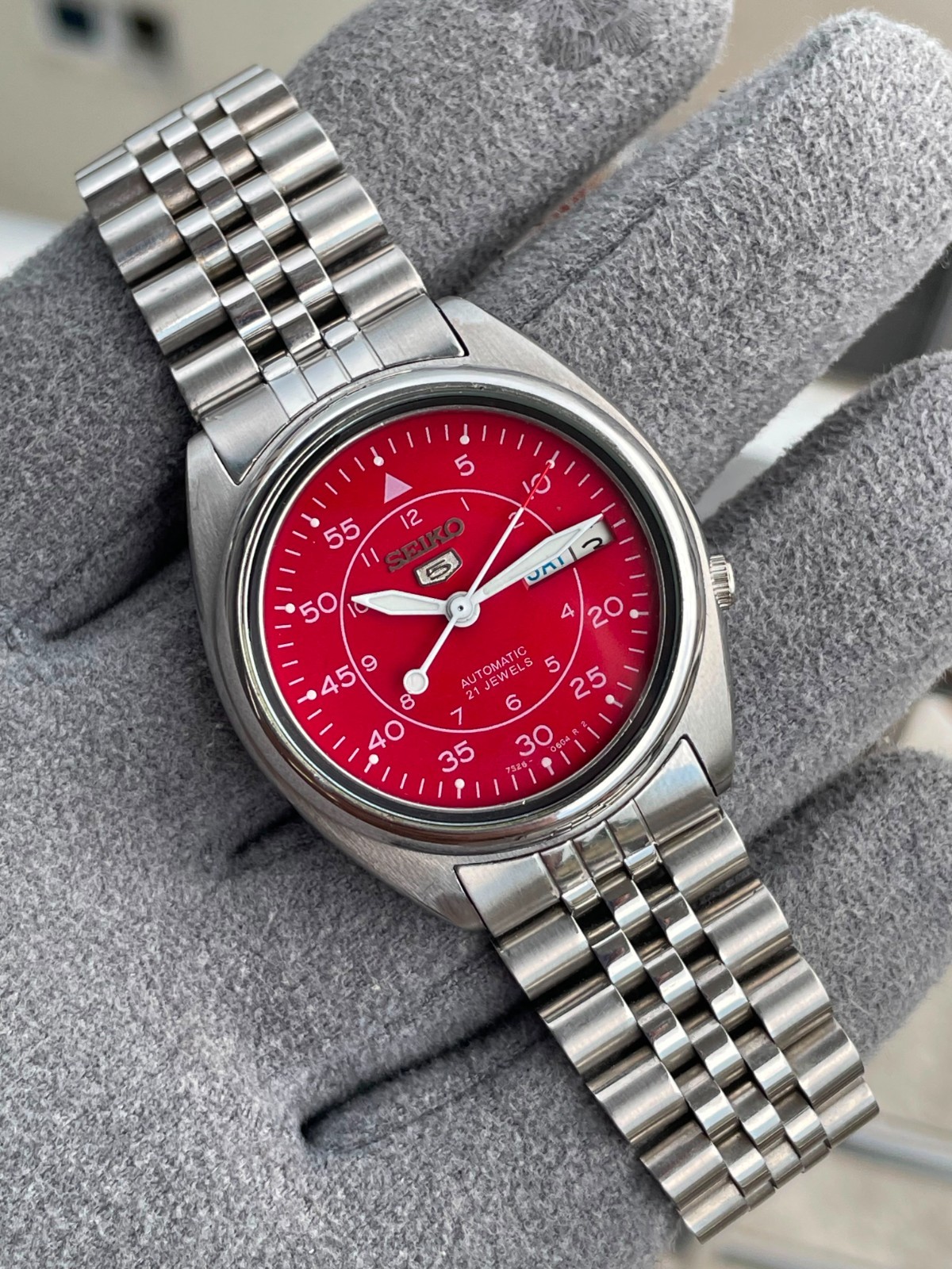 Vintage Seiko 5 Automatic 7s26 Red Dial Mens Wrist Watch