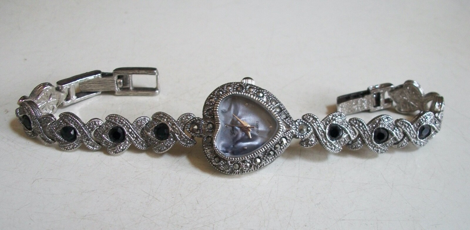 Women’s Marcasite Look Heart Blue, Black & Gray Dial Silver Finish Fashion Watch