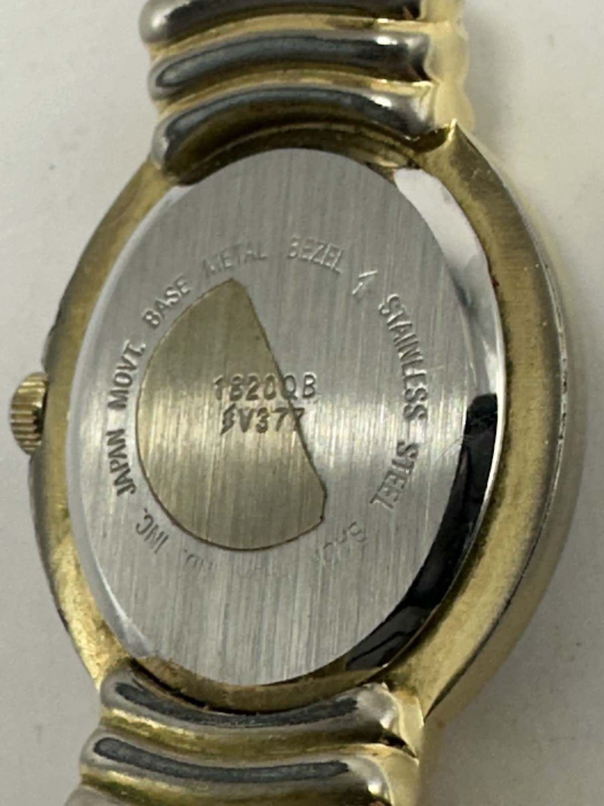 Futura 1820QB Ladies Cuff MOP Watch New Battery 21MM 6.75″ H30