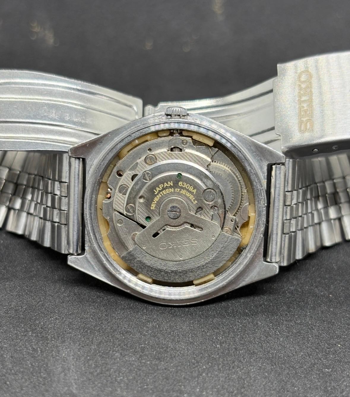 Vintage Refurbished Seiko 5 Automatic Day/Date Japan Made Men’s Wrist Watch