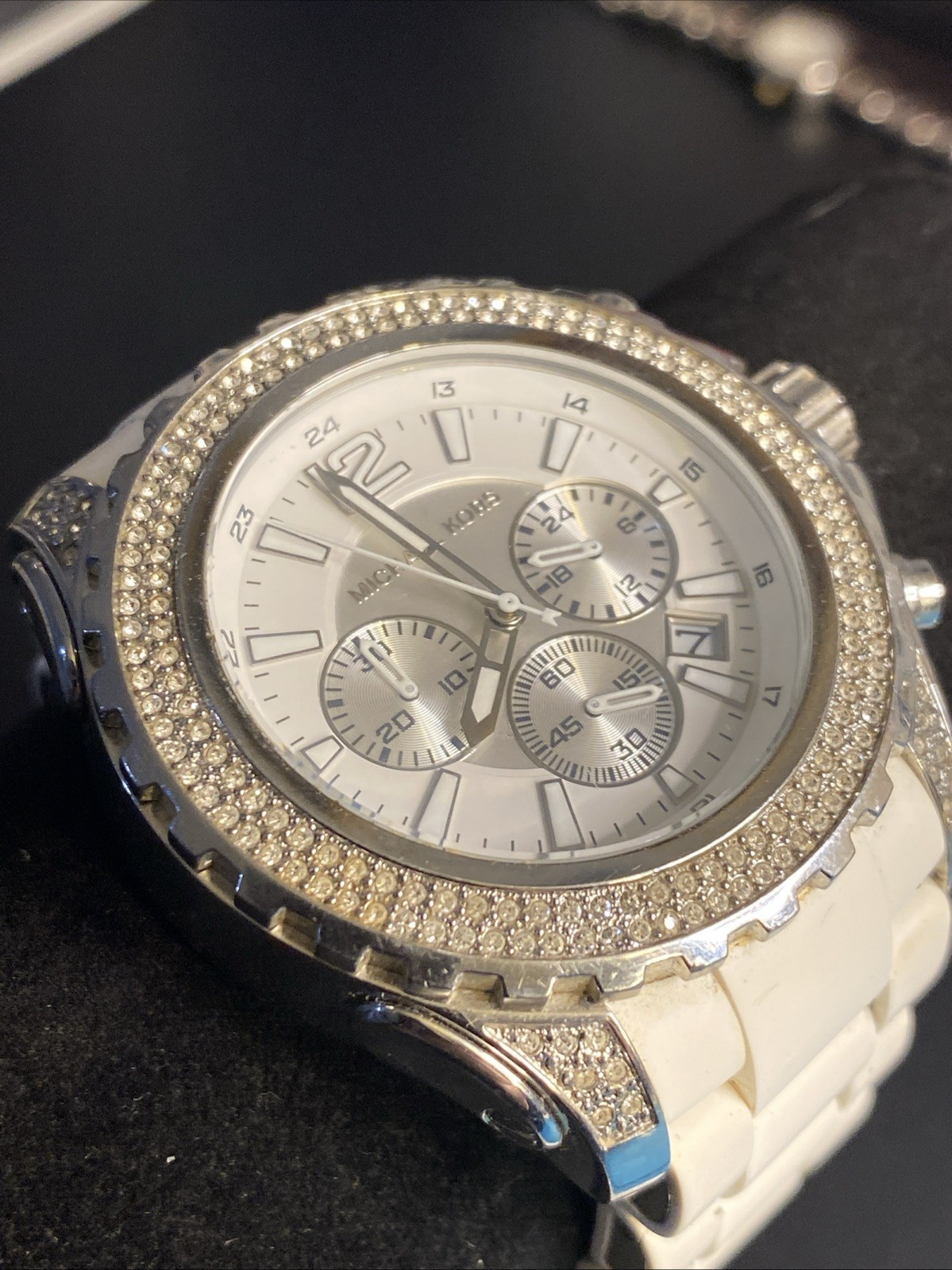 Michael Kors Watch # MK-5621 New Battery Unisex