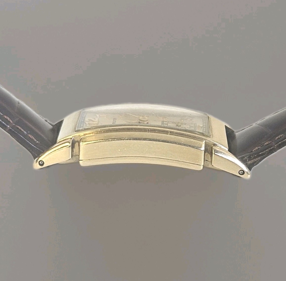 Vintage Hamilton Dickens Curved Case 17J Grade 980 Art Deco Wristwatch 1938 Runs