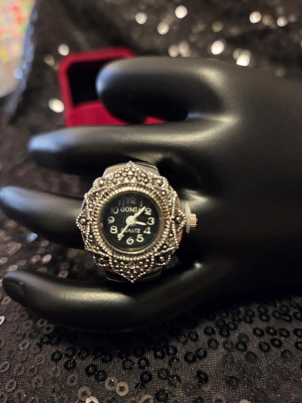 NEW Gomia Ring Quartz Watch Fancy Bezel Black dial