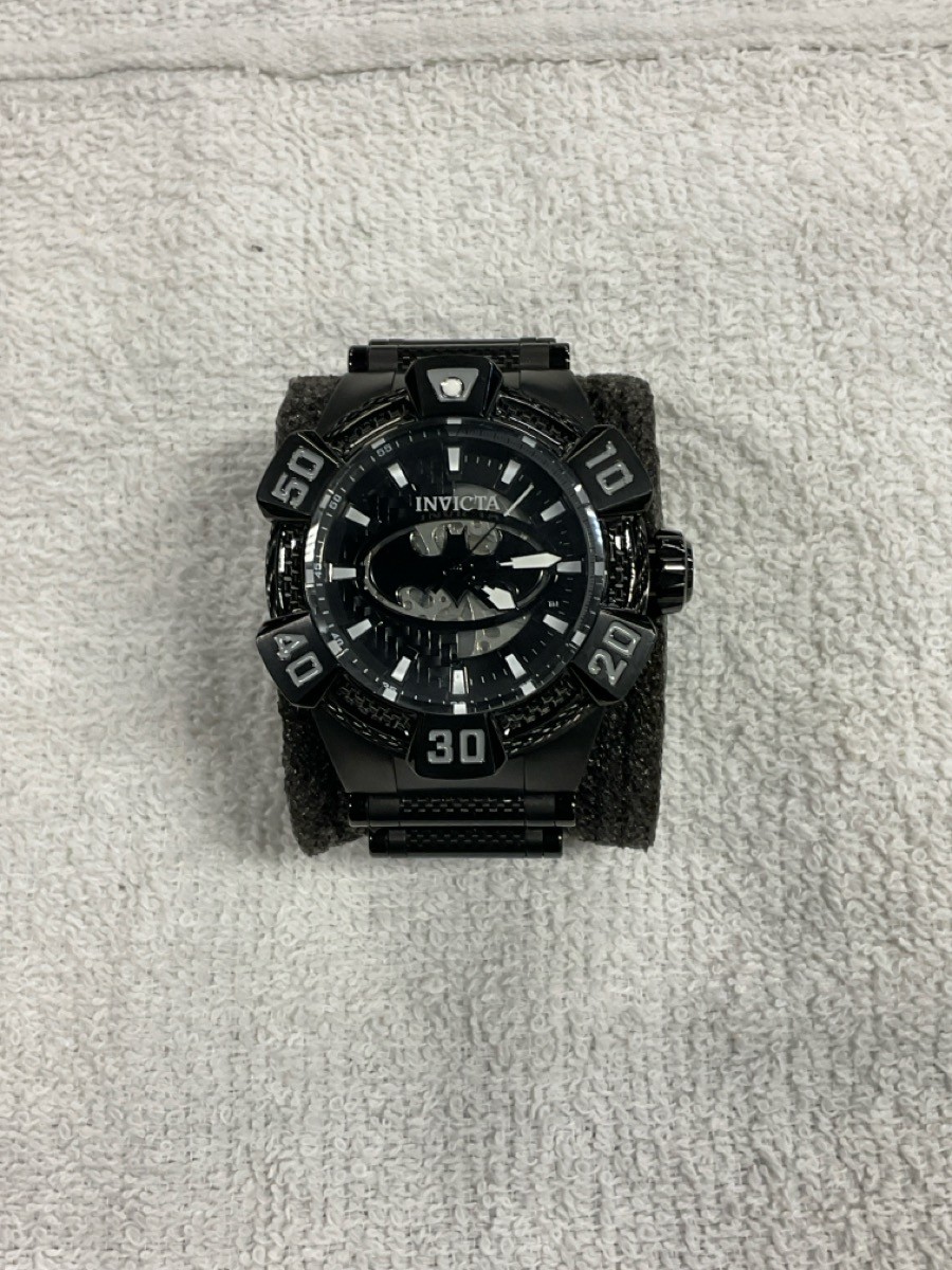 INVICTA Gent’s Wristwatch 40984 (P15018189)