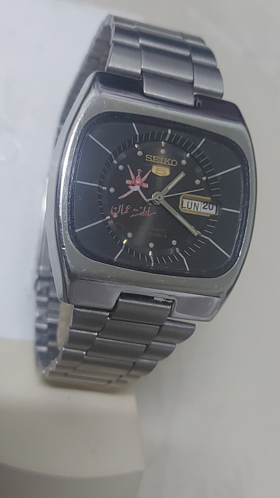 Rare! Seiko 5 Vintage Men’s watch Special Edition for HM Sultan Qaboos Auto each