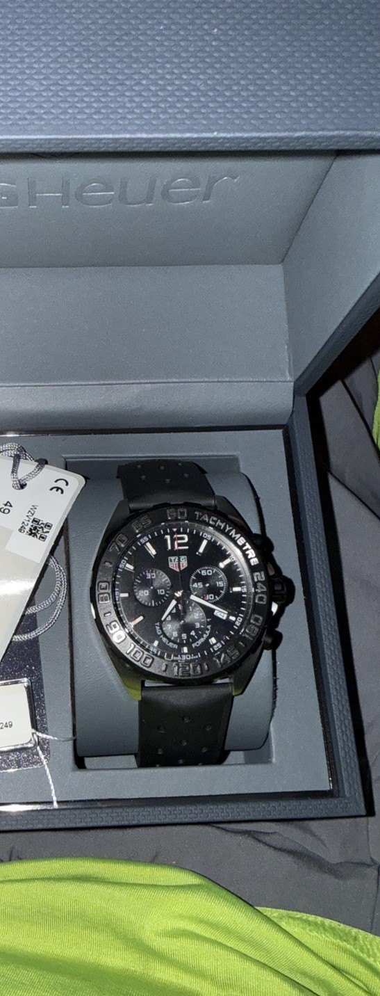 Tag Heuer Men’s Formula 1 CAZ1010.FT8024 Chronograph Quartz Watch