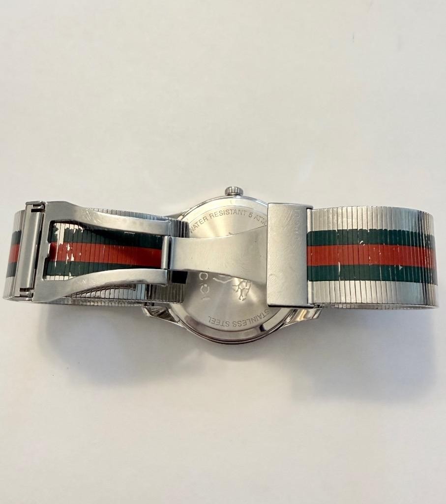 GUCCI MENS TIMELESS 126.2 LAB GROWN DIAMOND QUARTZ WATCH