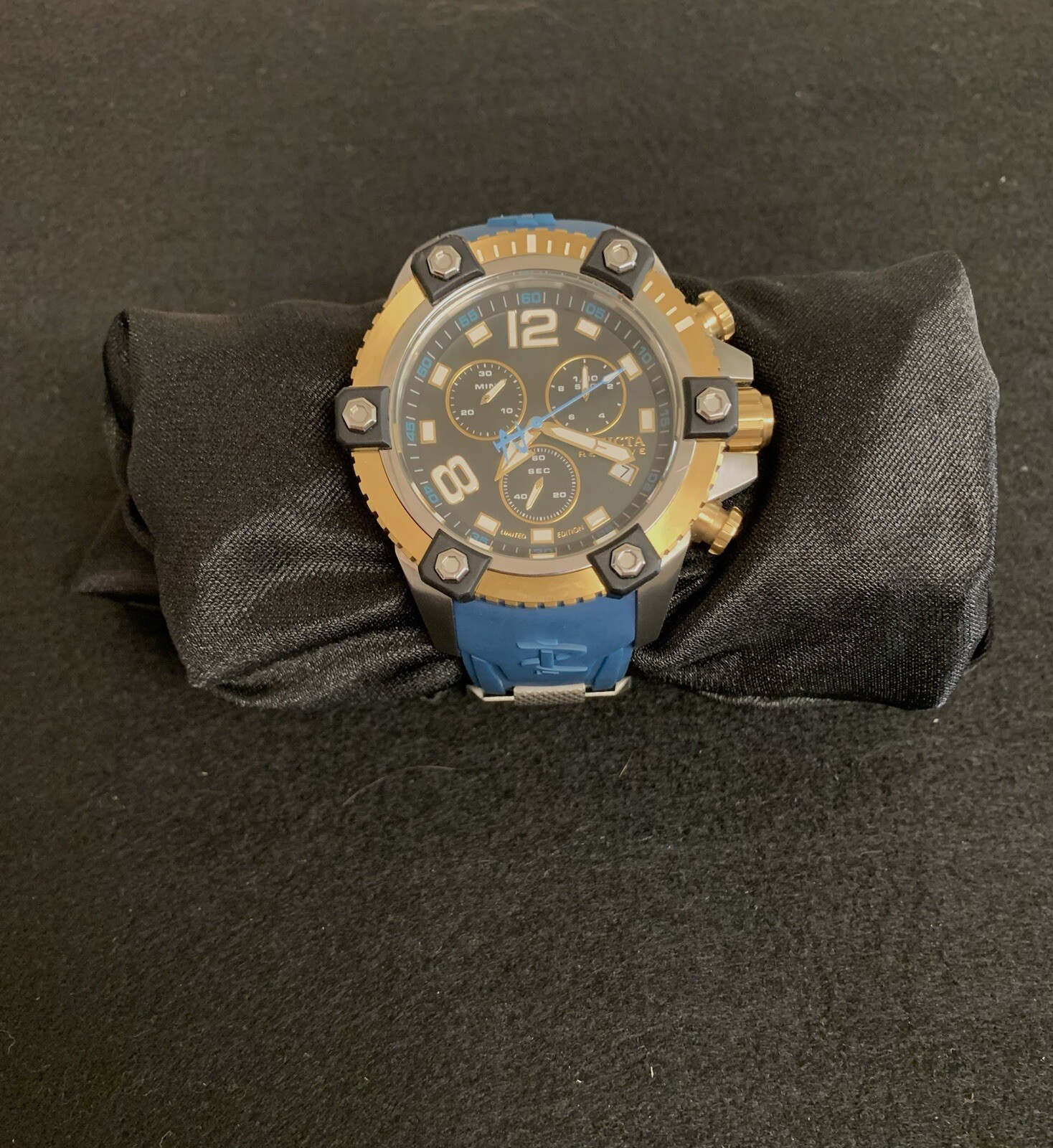Invicta Limited Edition Carnival Ecstasy 014/855