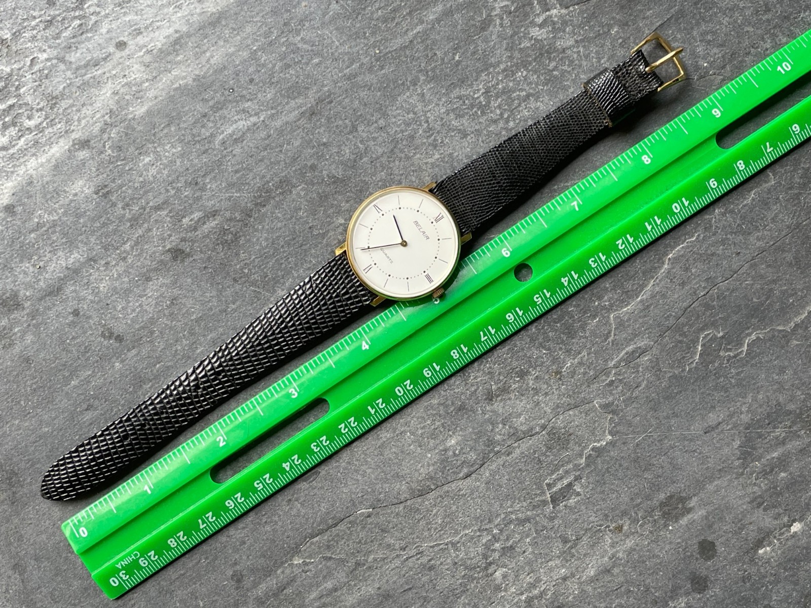 RUNS NOS Never Worn Vintage Belair Quartz Men’s Watch New Bat Classic Sleek Vtg