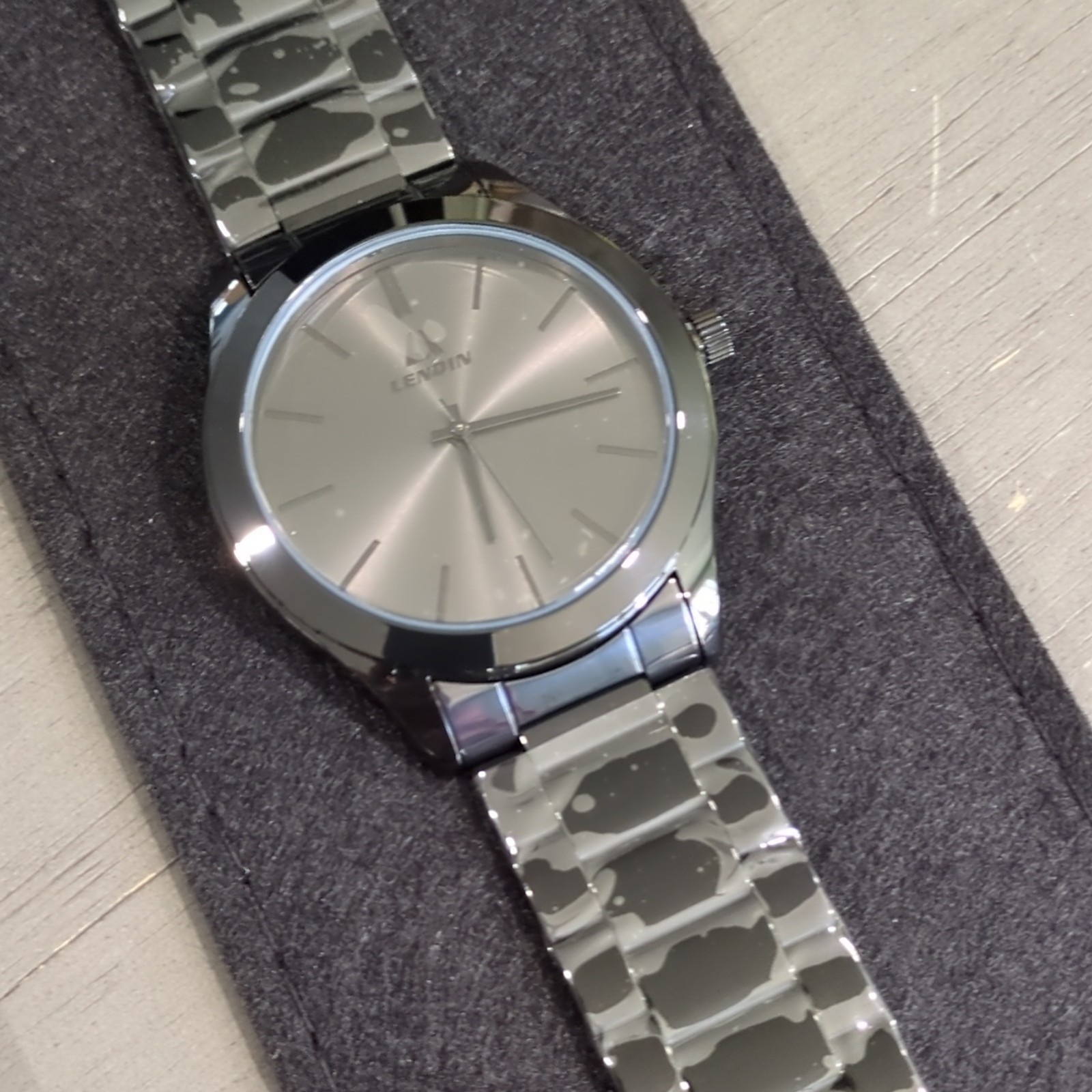 LOT of Men’s Metal Band watches classic look great styles ADJUSTABLE