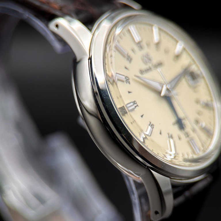 Grand Seiko SBGM221 GMT Automatic Ivory Dial Full Set 2021 Excellent 39.5mm