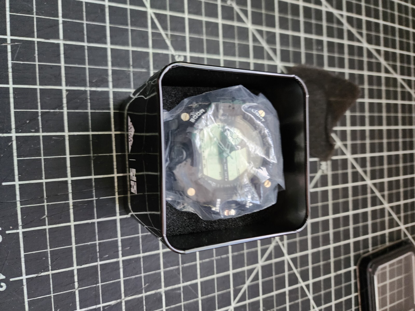 Coors Light hawaii’s finest collab sport Watch NEW water resistant 50m 5atm RARE