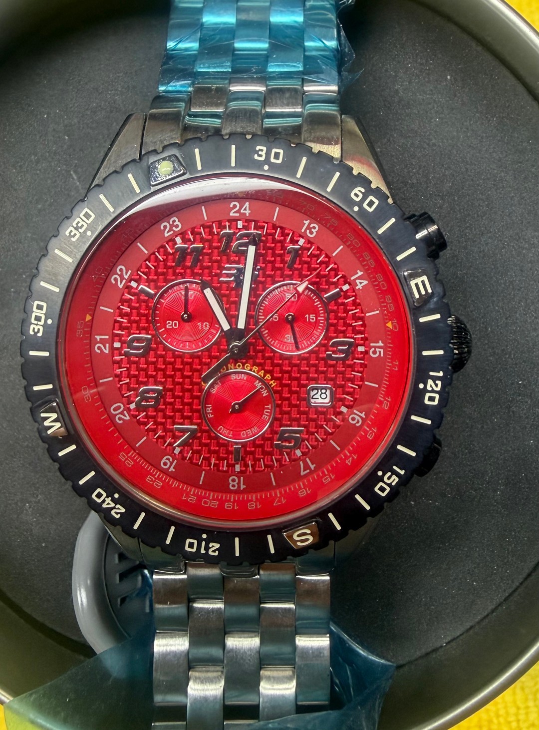 32 DEGREES SUMMIT MENS SWISS QUARTZ RED WATCH NEW STAINLESS BRACELET