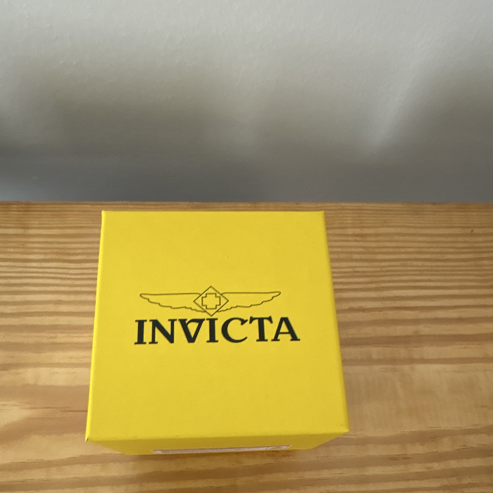 Invicta Men’s Diver Watch Blue Dial Gold Case Blue Band Rotating Bezel Box