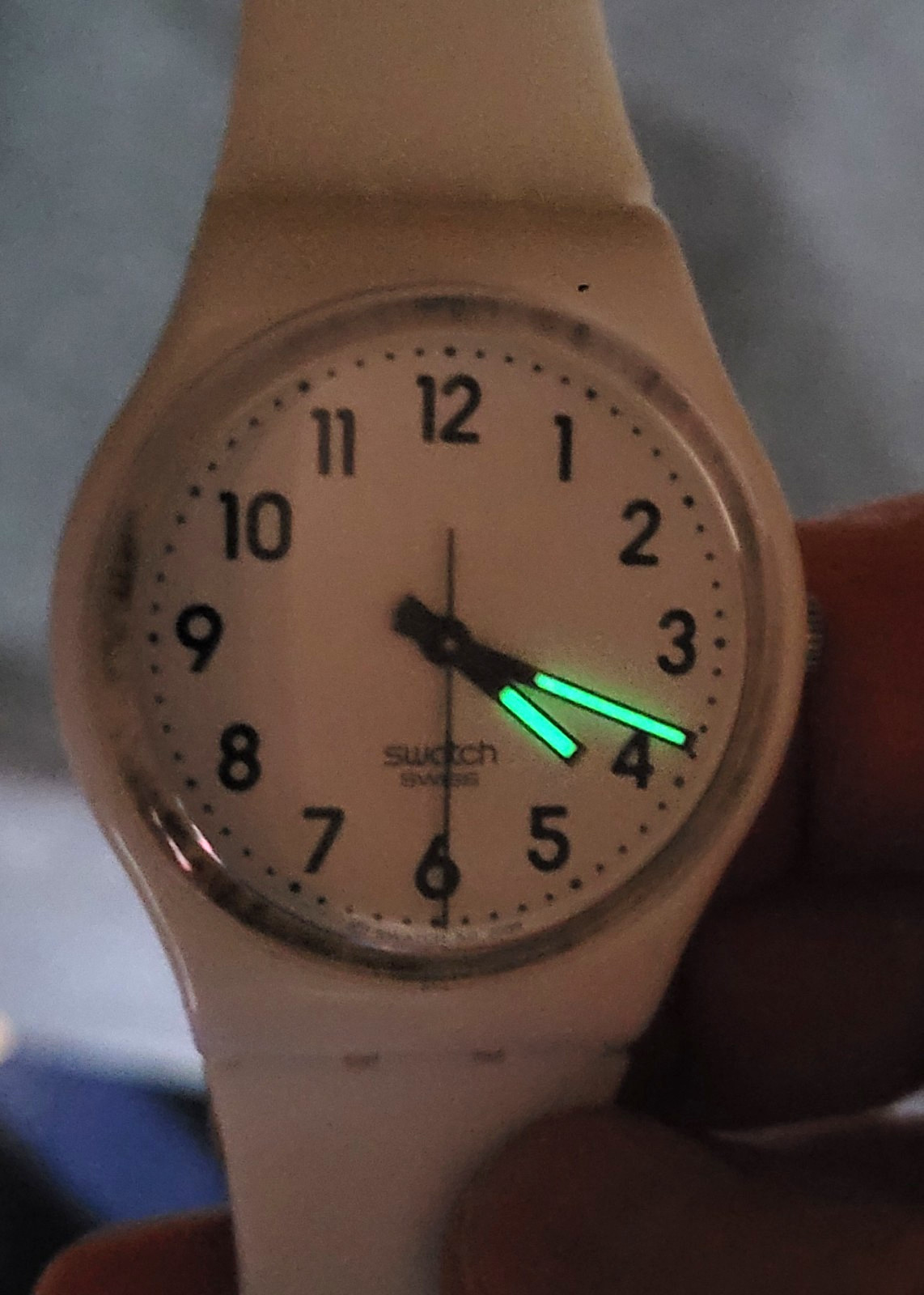 Swatch Originals: Standard Gent Watch ‘Just White’ – GW151 on New Silicone Strap