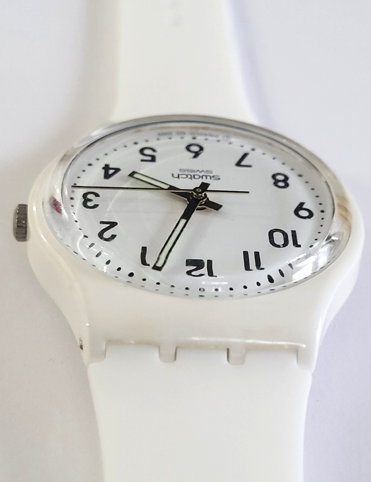 Swatch Originals: Standard Gent Watch ‘Just White’ – GW151 on New Silicone Strap