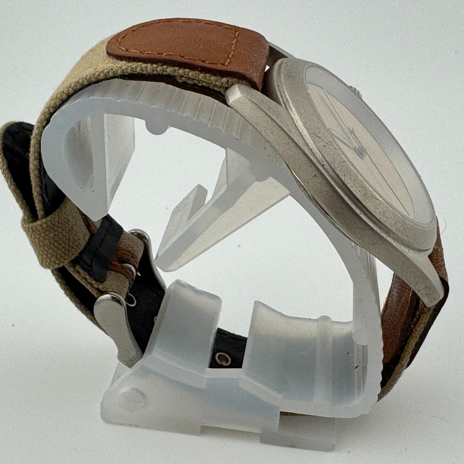 Kellogg Europa Quartz Watch Tony the Tiger Men Silver Leather Analog New Battery