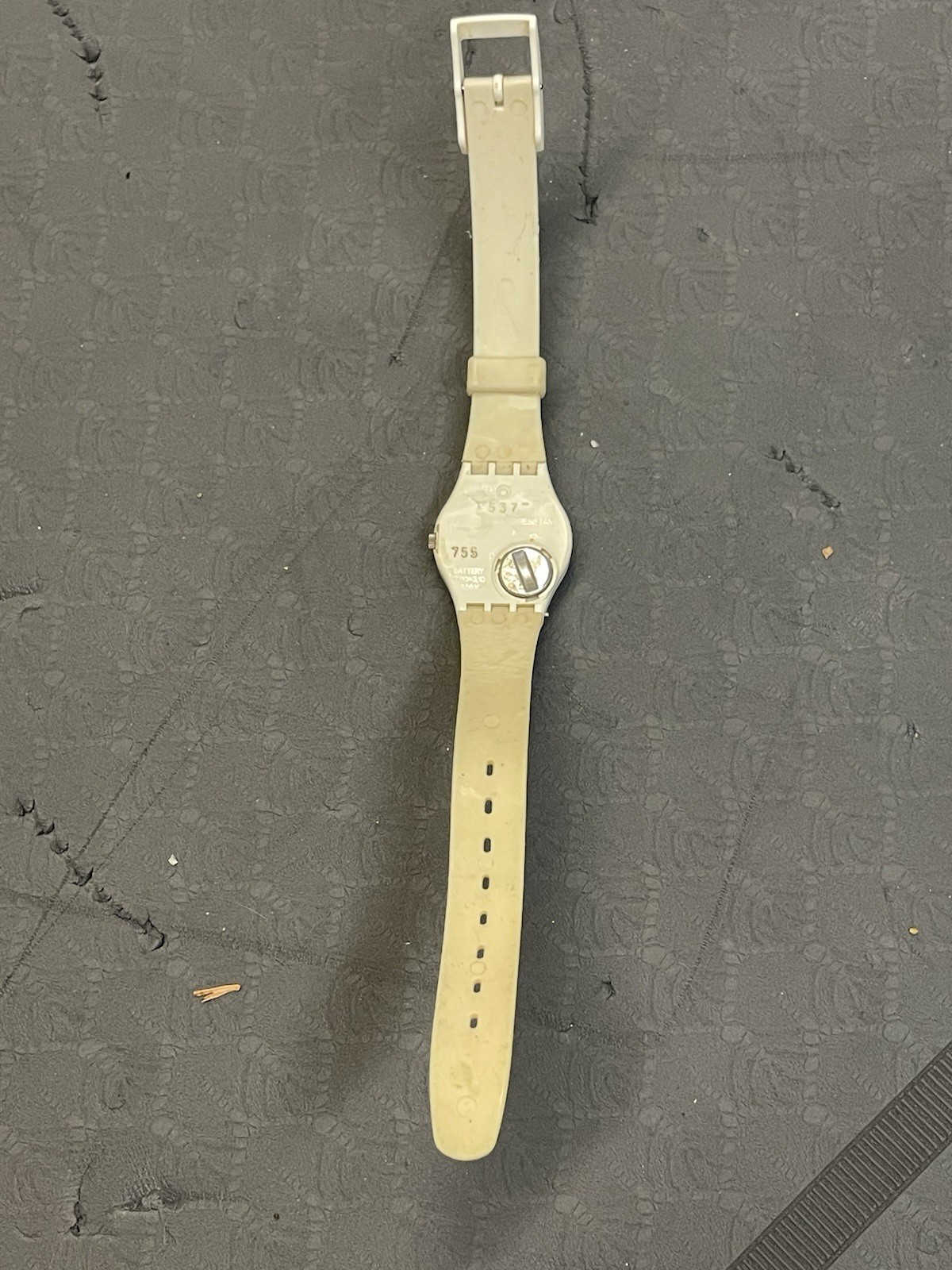 Swatch Watch 1985 Dotted Standard Quartz Wristwatch Swiss Made GW104
