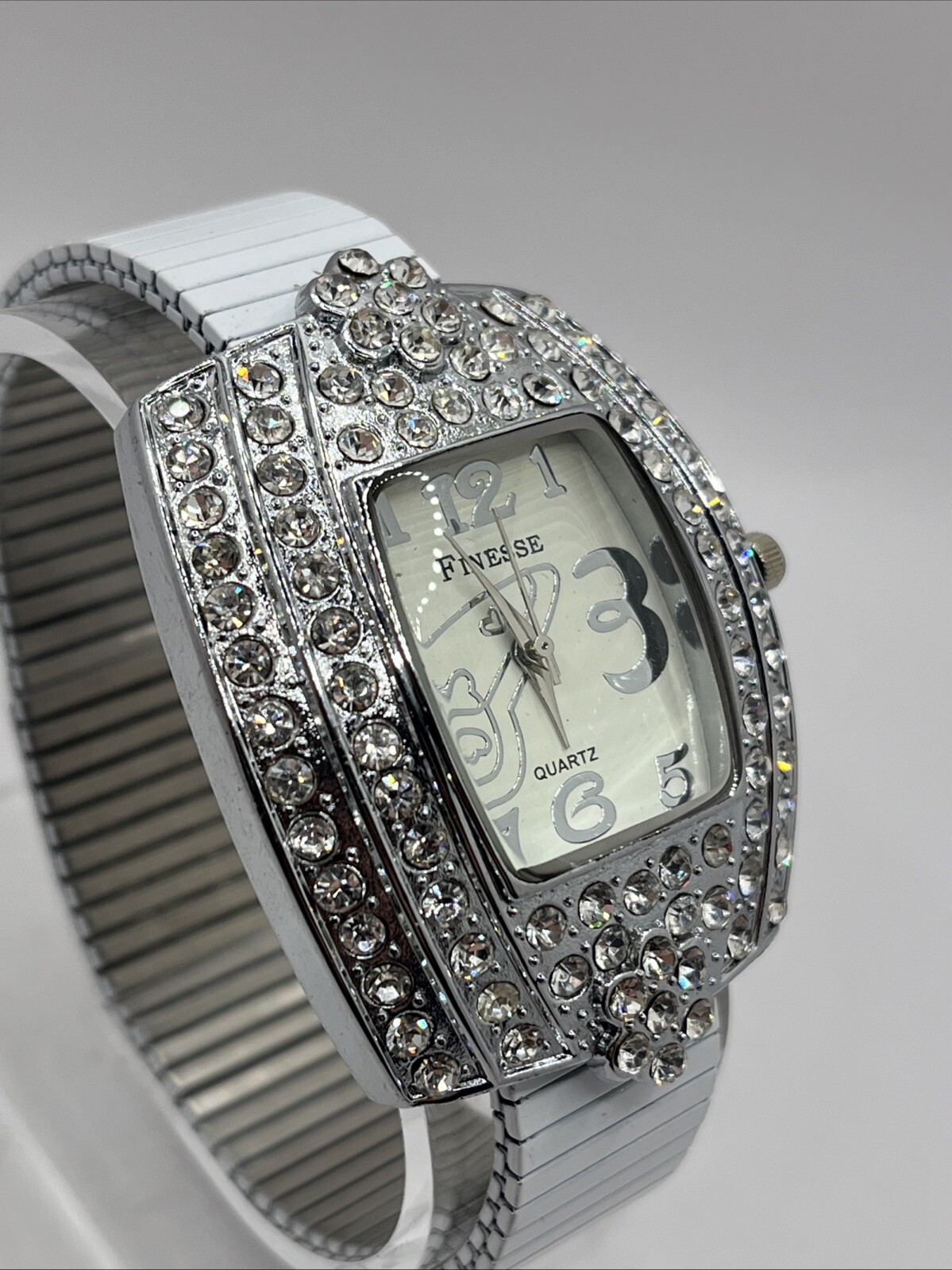 Finesse Women’s Watch Rhinestone Bezel White Stretch Band Butterfly- New Battery