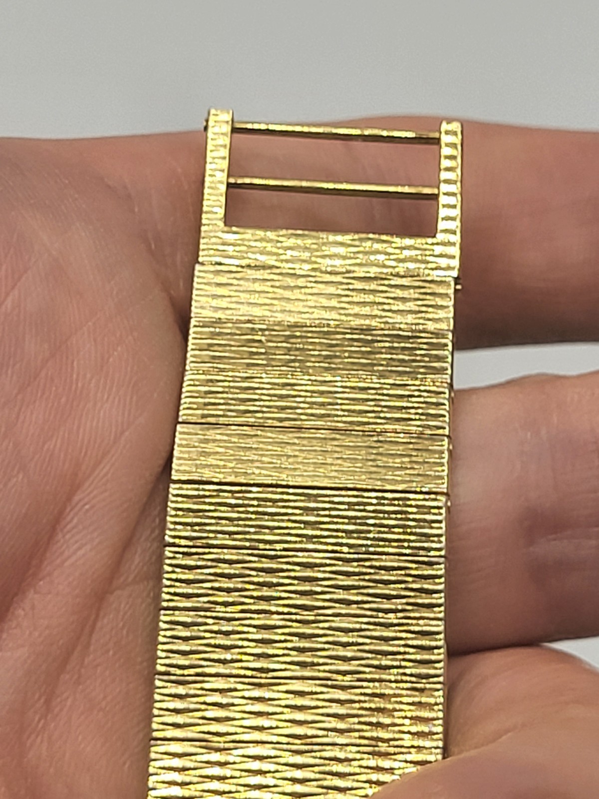 [N. MINT] Vintage BALLY’S LAS VEGAS by BULOVA Swiss Unisex DIAMONDS Watch