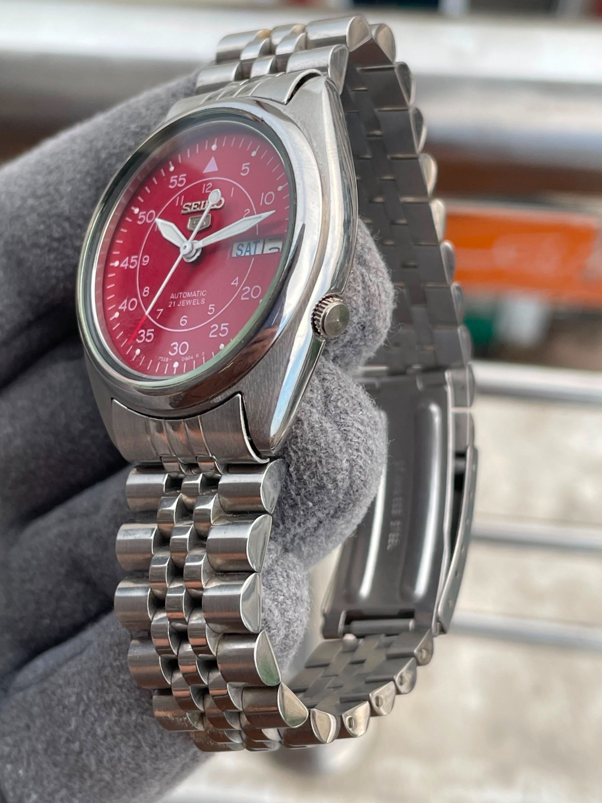 Vintage Seiko 5 Automatic 7s26 Red Dial Mens Wrist Watch
