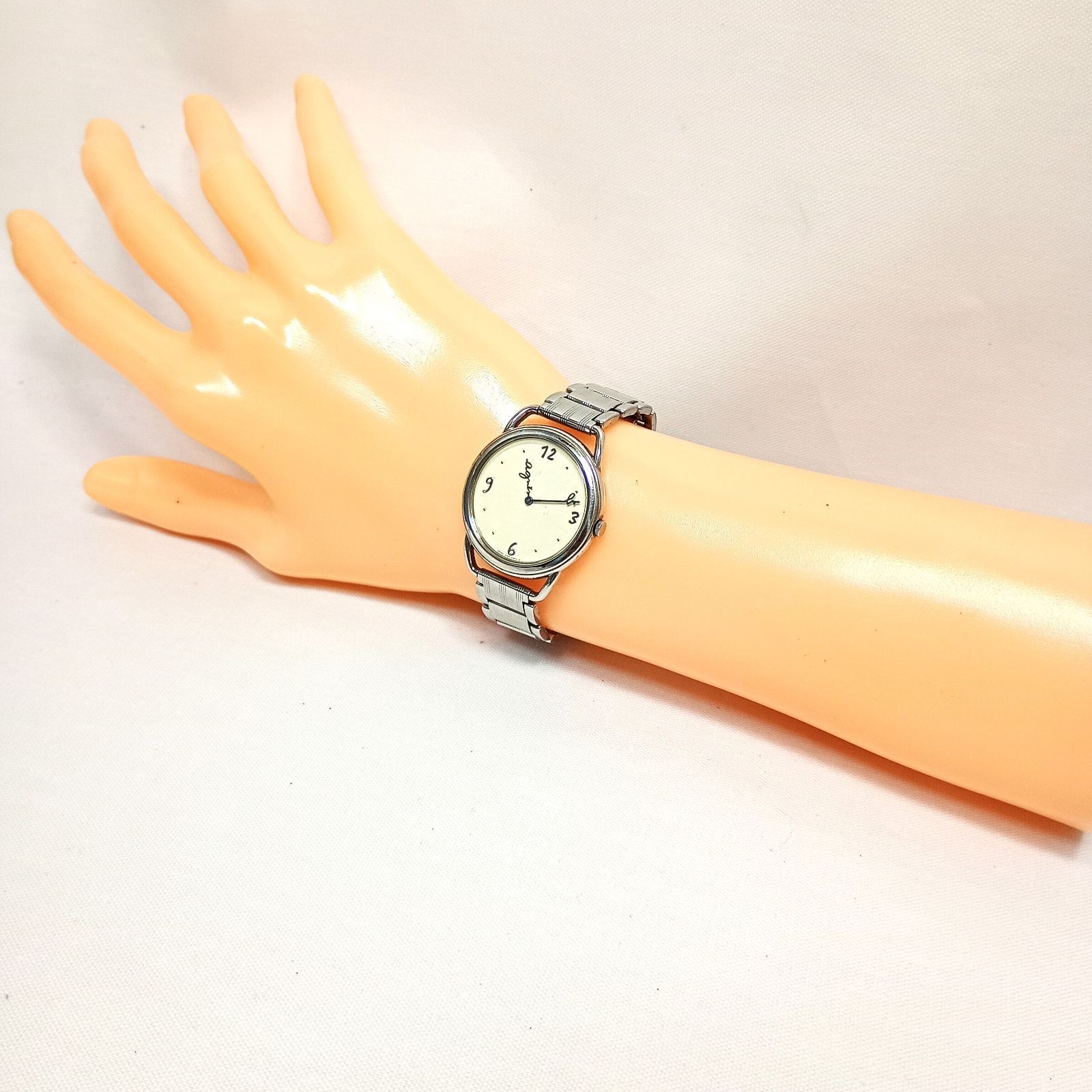 Operational agn s b. Watch V700 6210 2 Hands Round