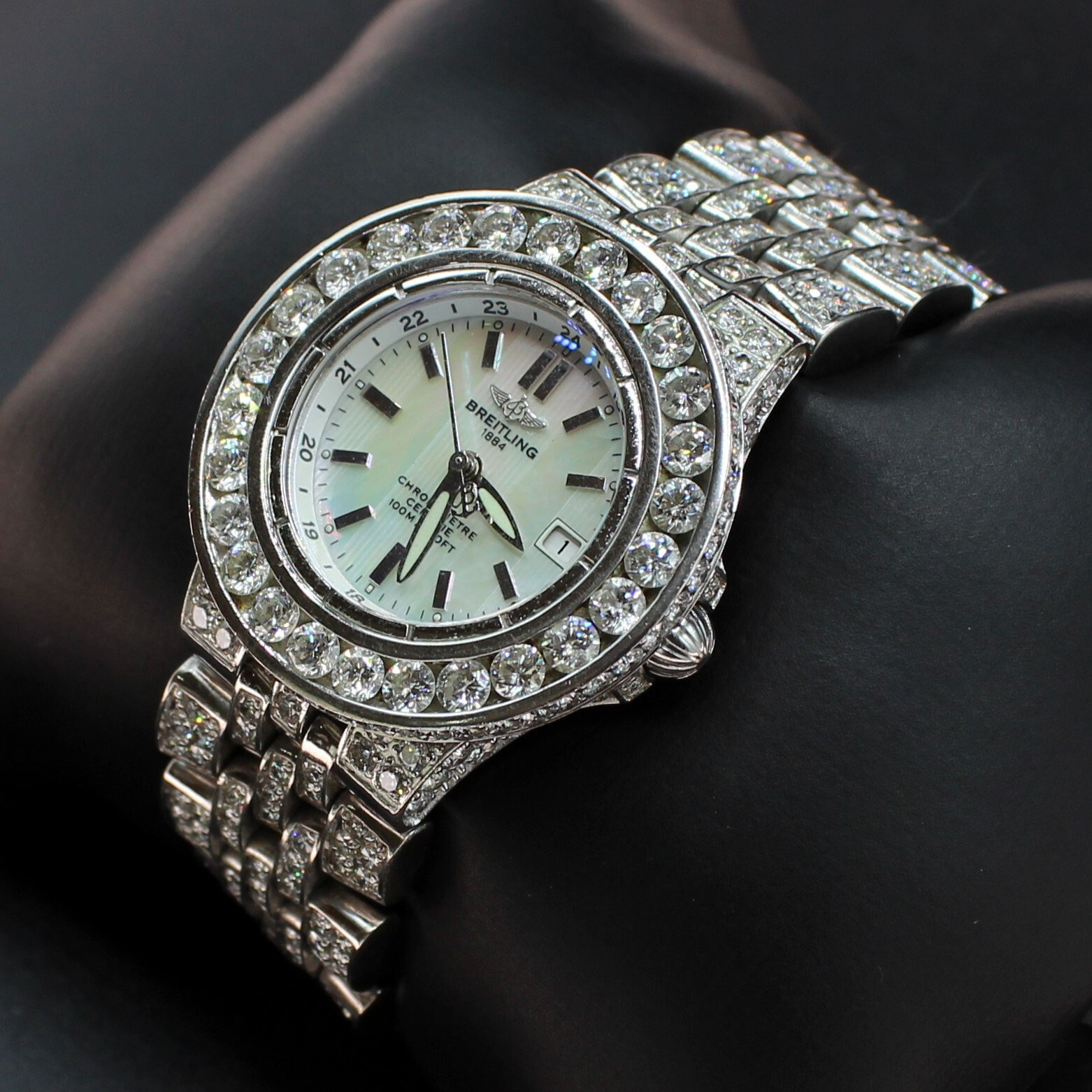 21 CARAT BUST DOWN BREITLING STARLINER WHITE MOTHER OF PEARL DIAL DIAMOND WATCH!