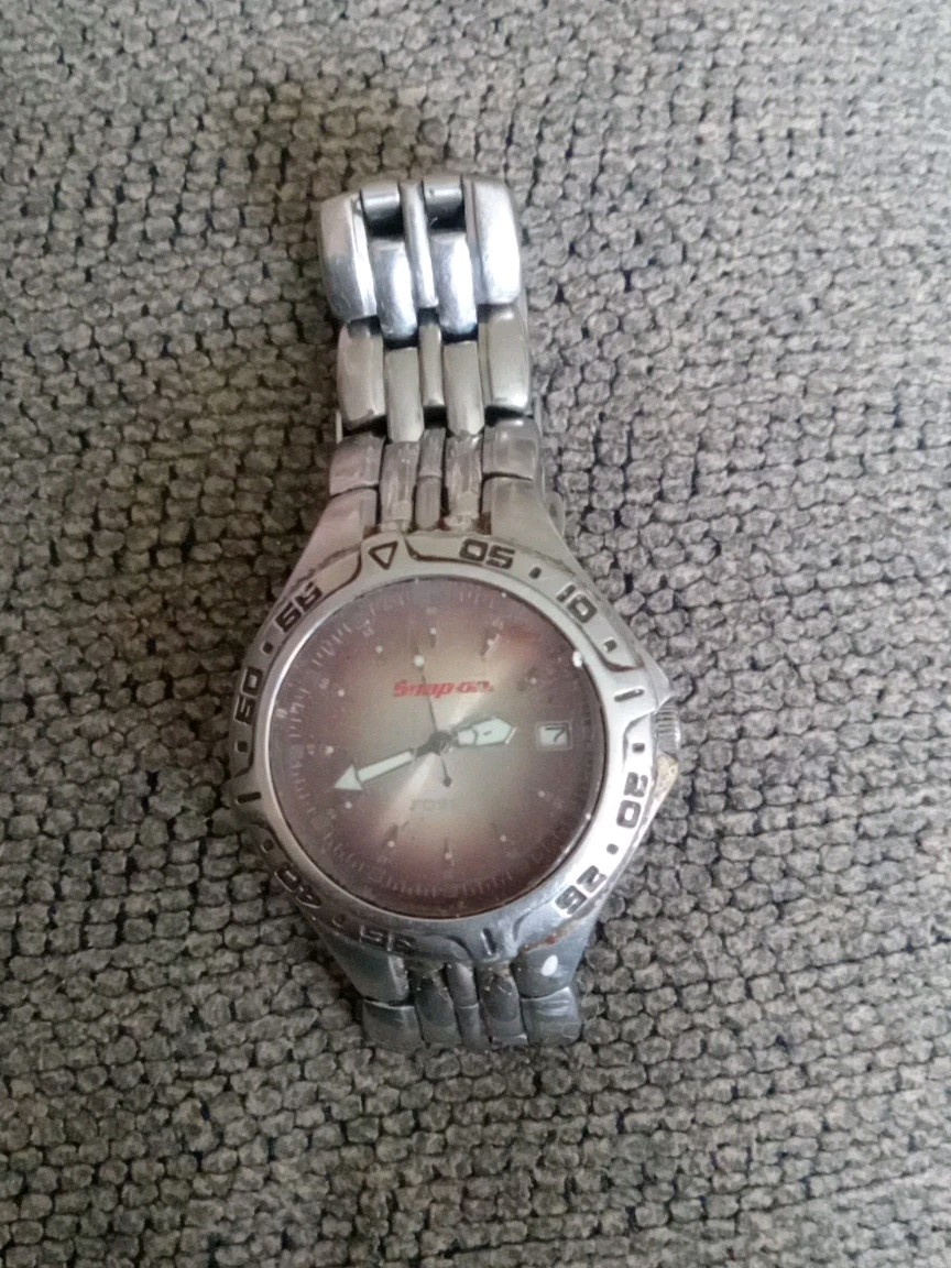 ORIGINAL FOSSIL SILVER STAINLESS STEEL SNAP-ON WRIST WATCH Pr-5187