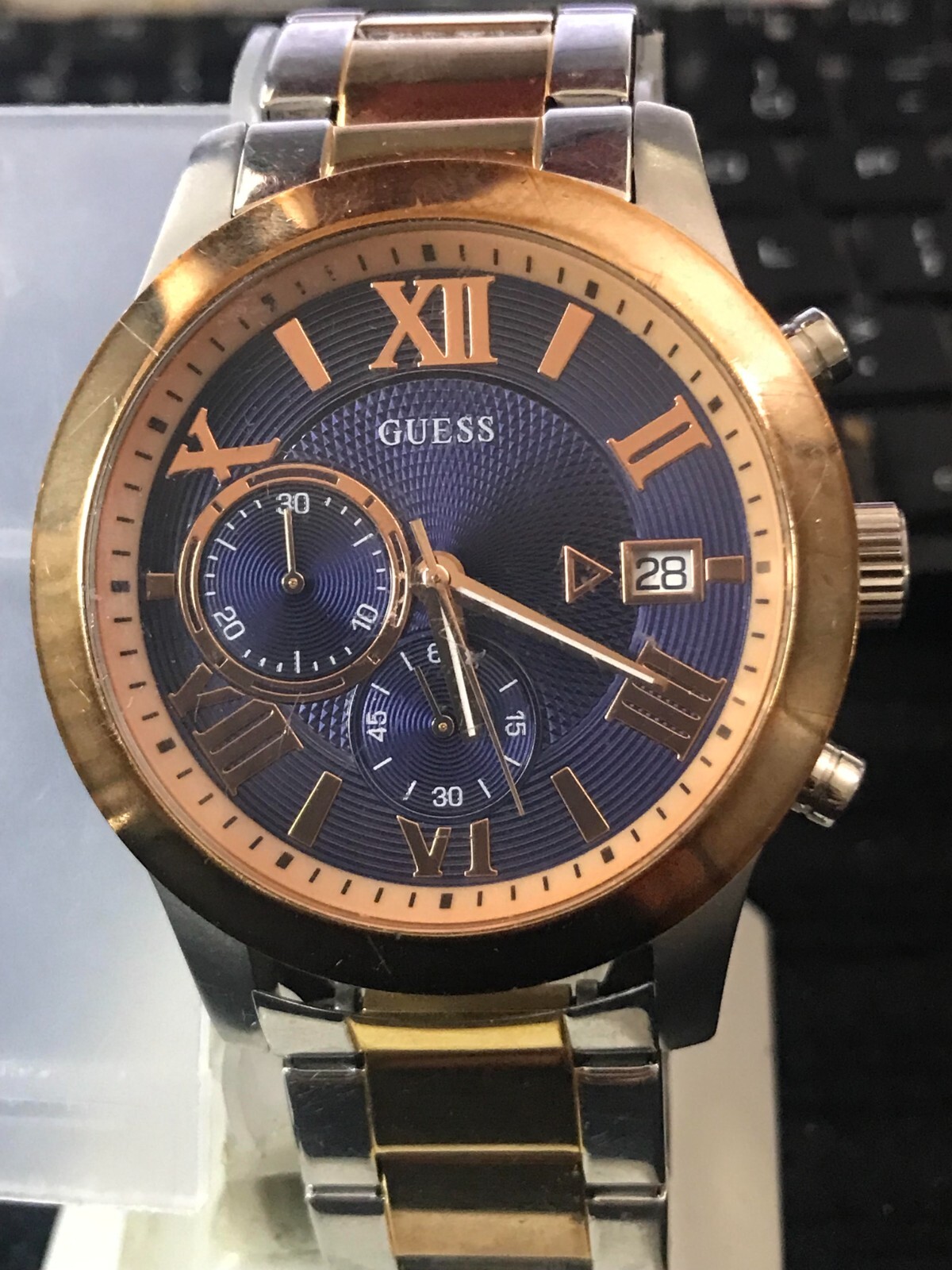 Guess 45mm Large U0668G6 Blue Dial 2 Tone Chronograph Men’s Watch Run* (Lot2467)