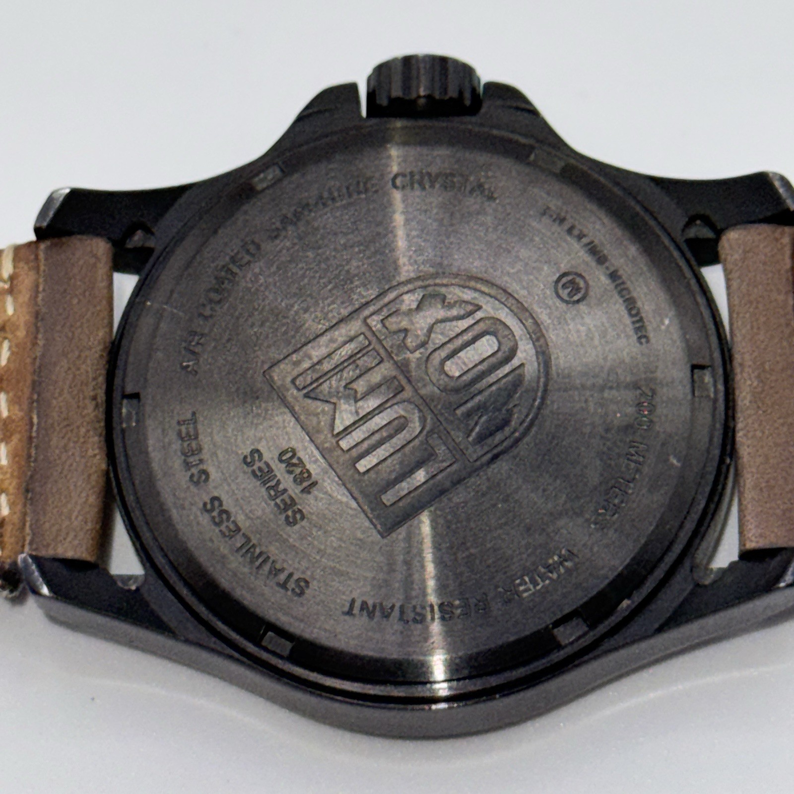 Luminox 1820 Atacama Field Watch W/Ivory Dial, Leather Strap, Day & Date (READ)