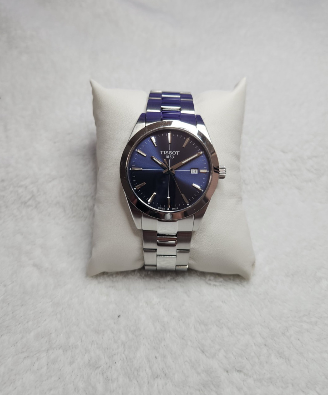 Beautiful Tissot Gentleman 40mm Men’s Watch Swiss Made Bue Sunburst Dial