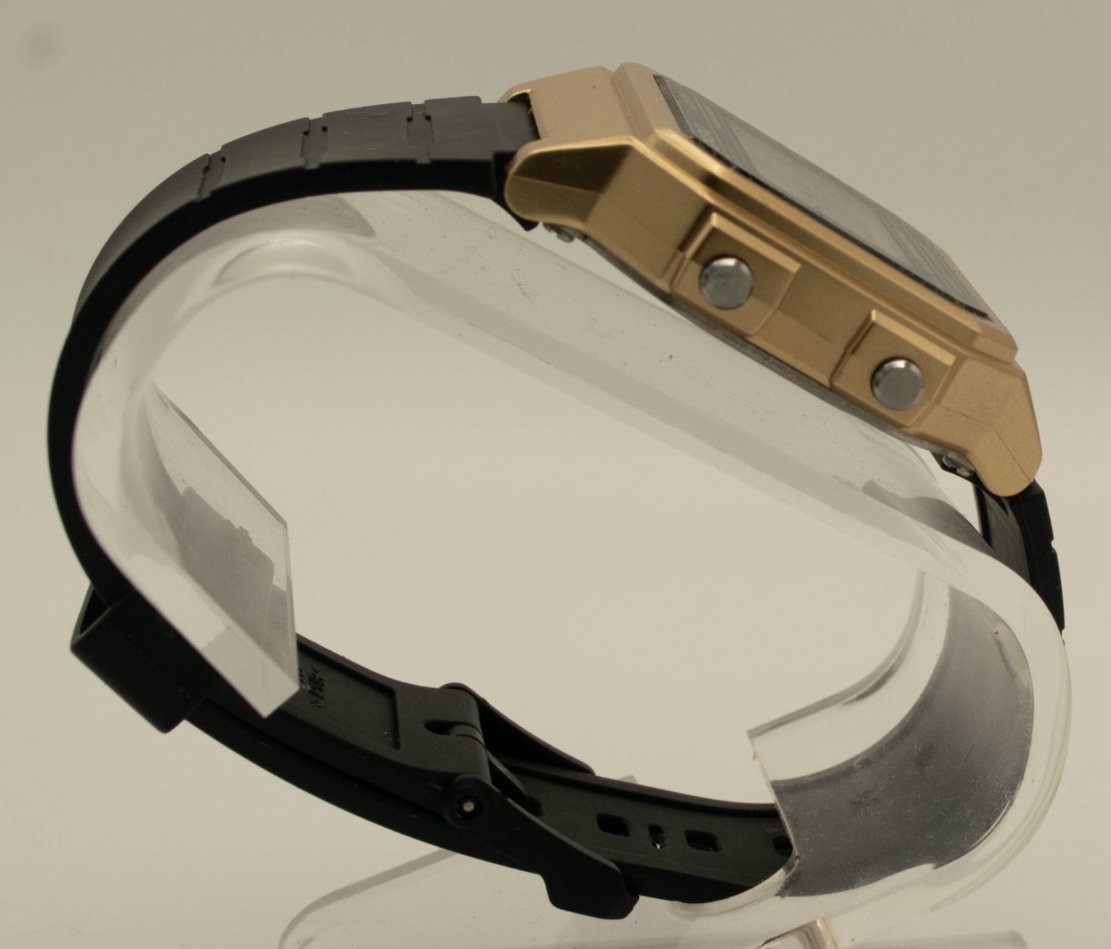 Casio A168 Gold Digital Alarm Chronograph Illuminator 50M Quartz Watch