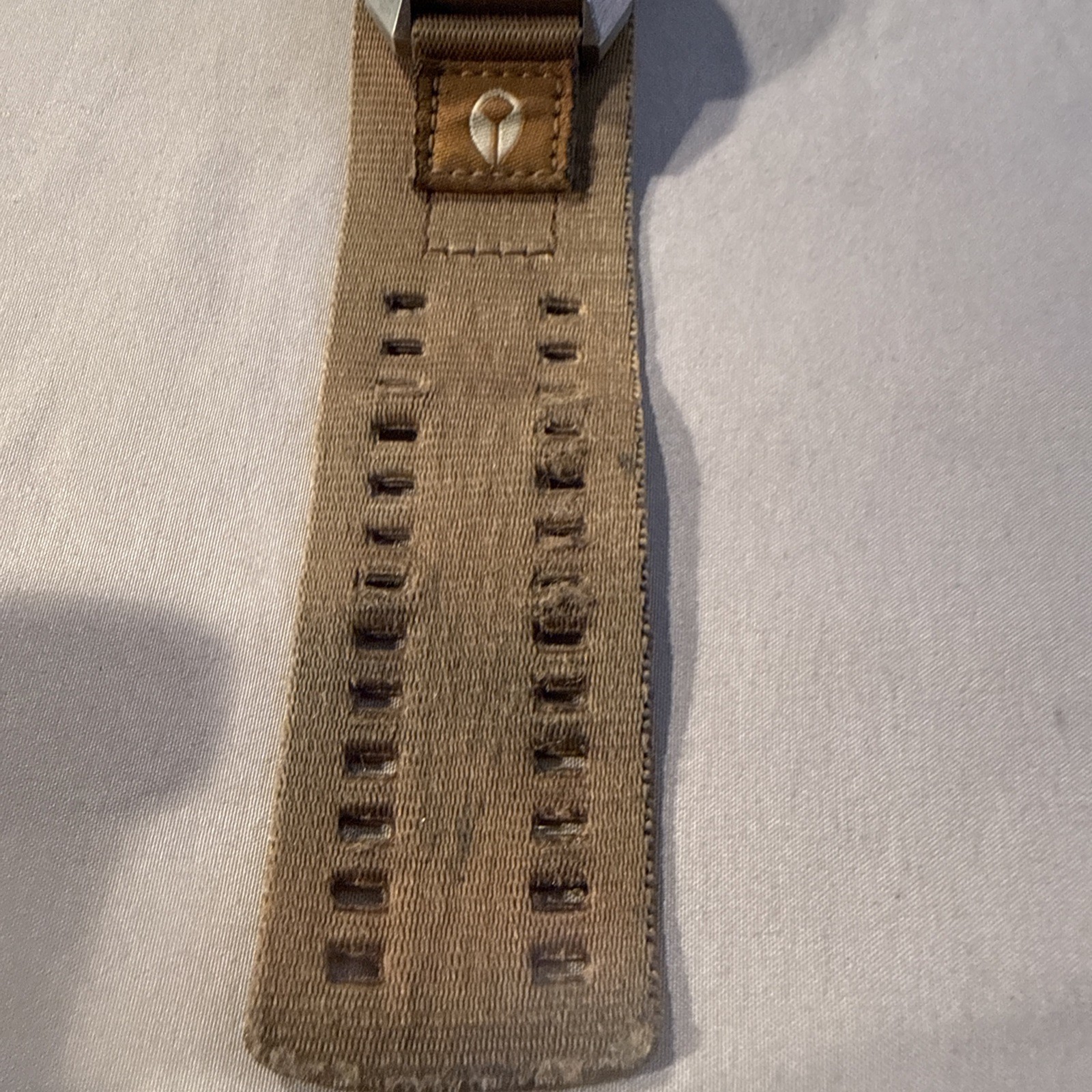 NIXON «THE SCOUT» BRN FACE w/BRN CANVAS CUFF BAND RETRO/BIKER WATCH