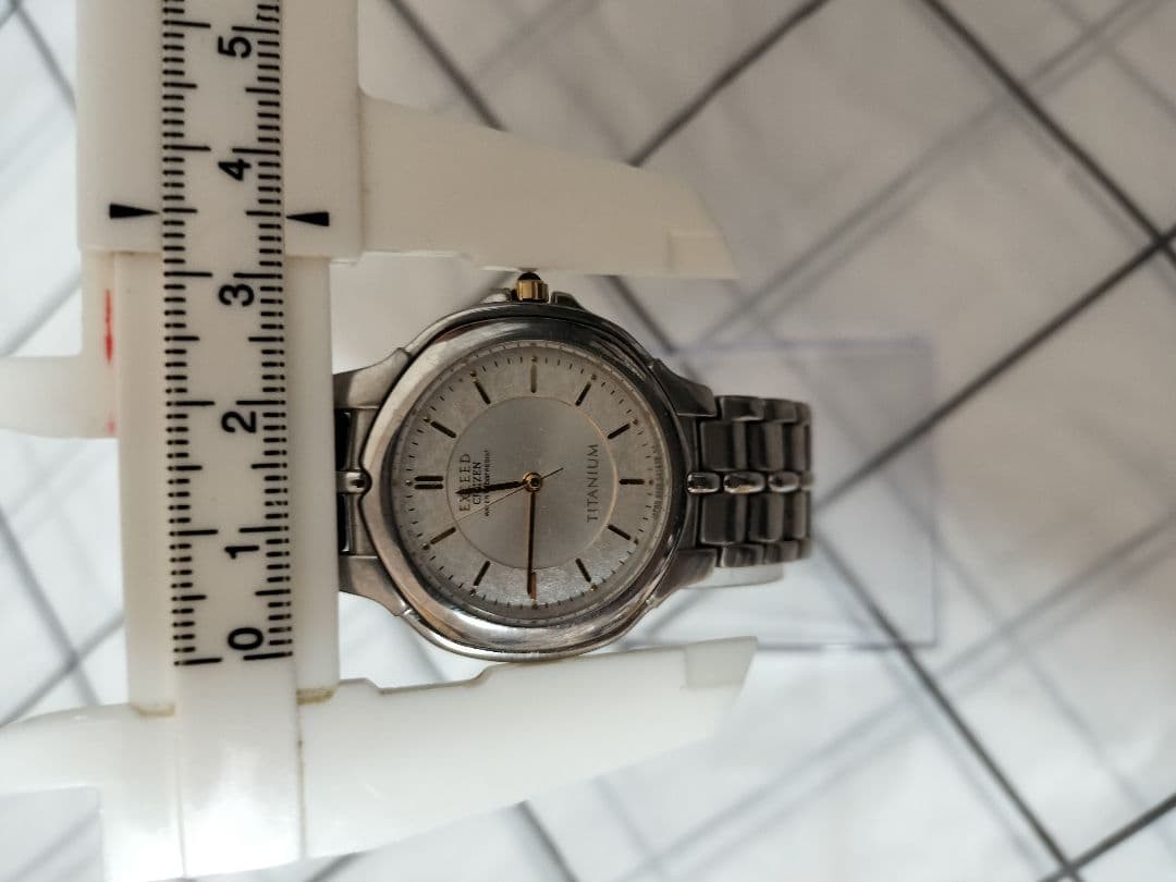 Excellent condition CITIZEN EXCEED 0330 titanium watch. 【USED】