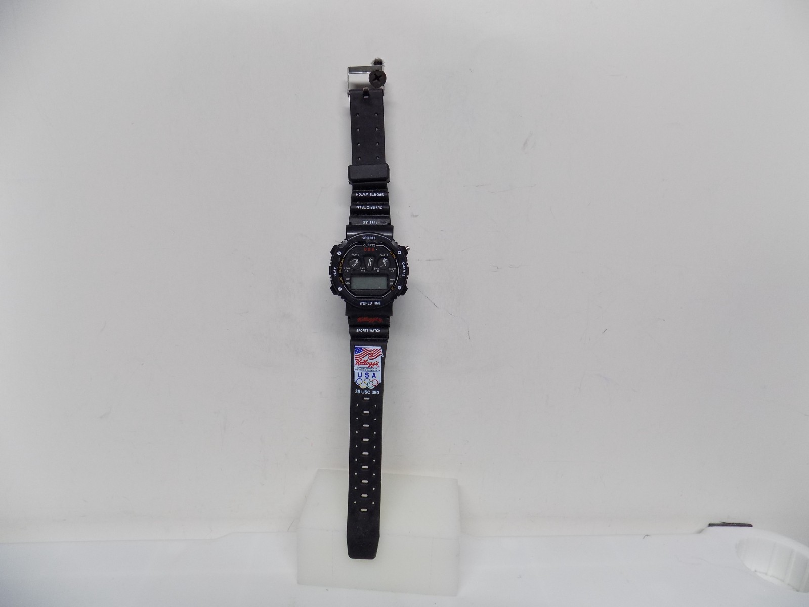 VINTAGE – KELLOGG’s 1992 OLYMPICS WATCH w/ BAND